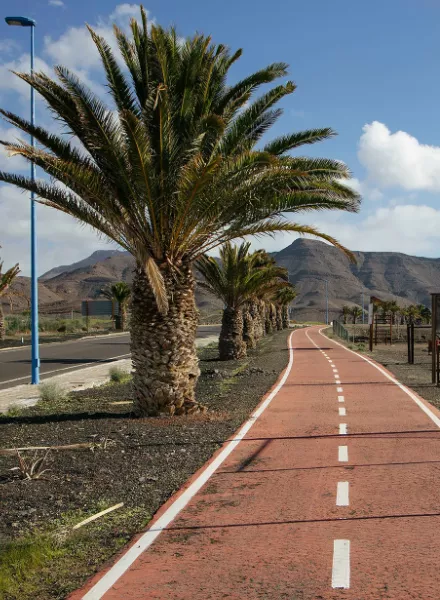 Get To Work - Alexandra Polina photographed for DIE ZEIT at the Sporthotel Playitas in Fuerteventura