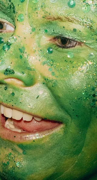 Carnival in Cologne - Alexandra Polina photographed the "Pappnasenexpress" (a special carnival train) for DIE ZEIT