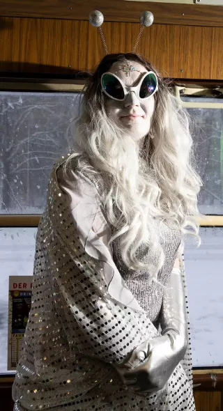 Carnival in Cologne - Alexandra Polina photographed the "Pappnasenexpress" (a special carnival train) for DIE ZEIT