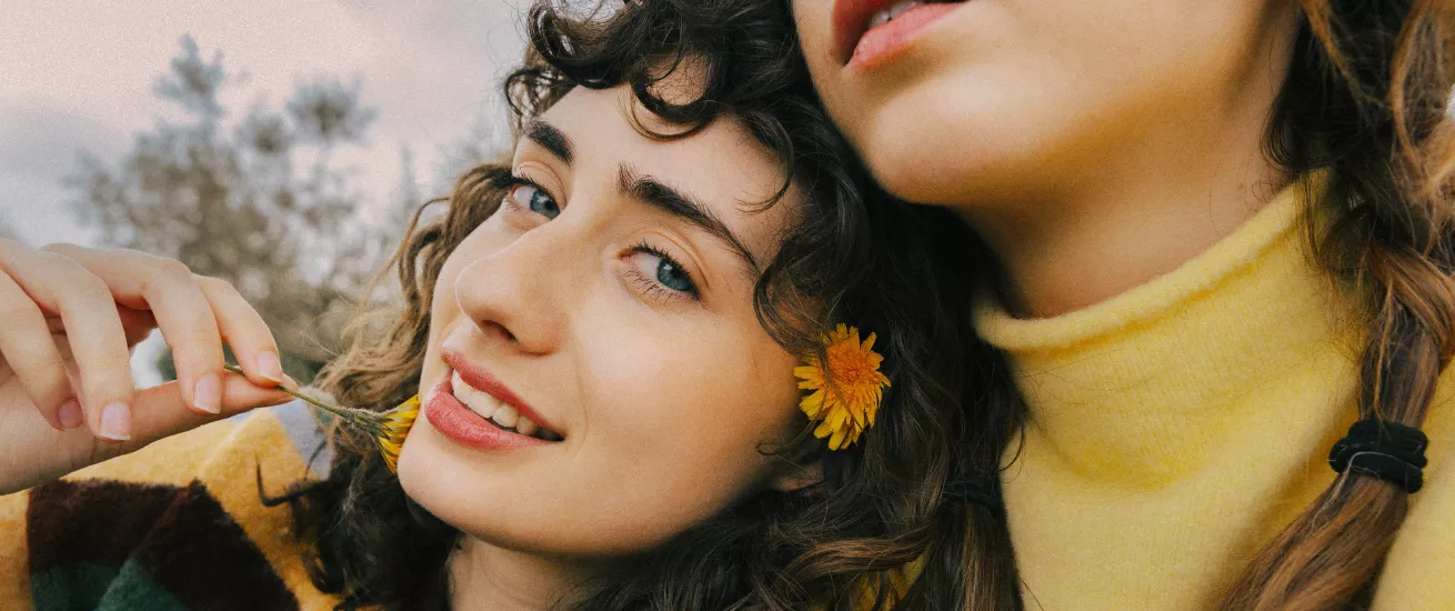 Yellow - a personal work by photographer Sophie Schwarzenberger