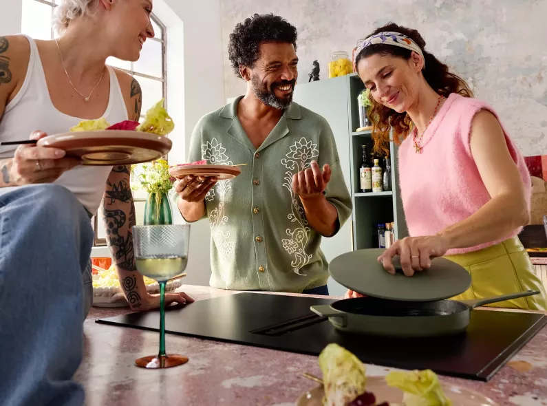 Cook at home – enjoy with friends! – Katharina Bohm photographed the NEFF 'Behind the Doors' campaign
