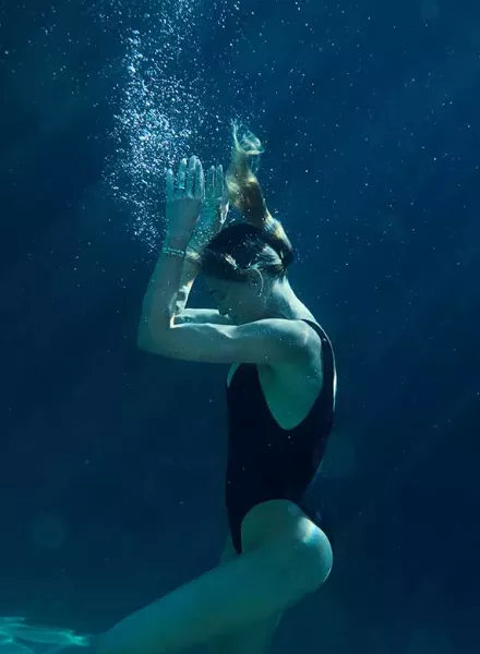 Anne Menke portrayed sports icon and wellness entrepreneur Gabby Reece for Malibu magazine
