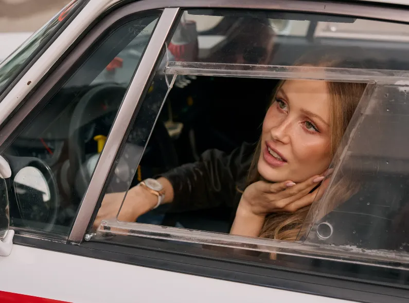 SPIEGEL x Laura-Marie Geissler: Watch Column Photographed by Roderick Aichinger - On Speed and the Art of Letting Go