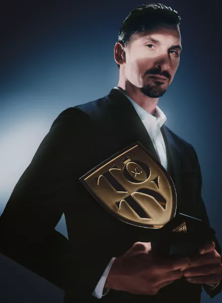 Icon Zlatan is back! - Mattia Balsamini photographed the soccer star for EA GAMES, post-production was done by the high-end post-gamers at ONE HUNDRED BERLIN