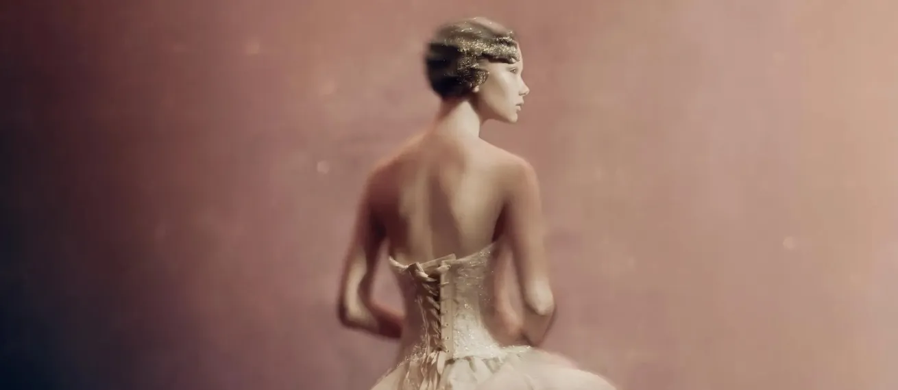 MOP Foundation presents Paolo Roversi’s ‘Doubts’ - a magical summer in A Coruña