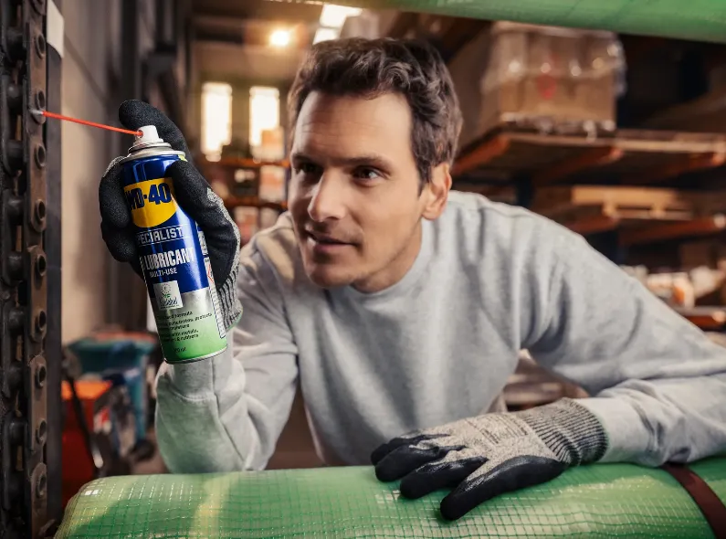 Matthias Aletsee photographs the launch campaign for the new WD-40 Bio Lubricant with 360 Agency
