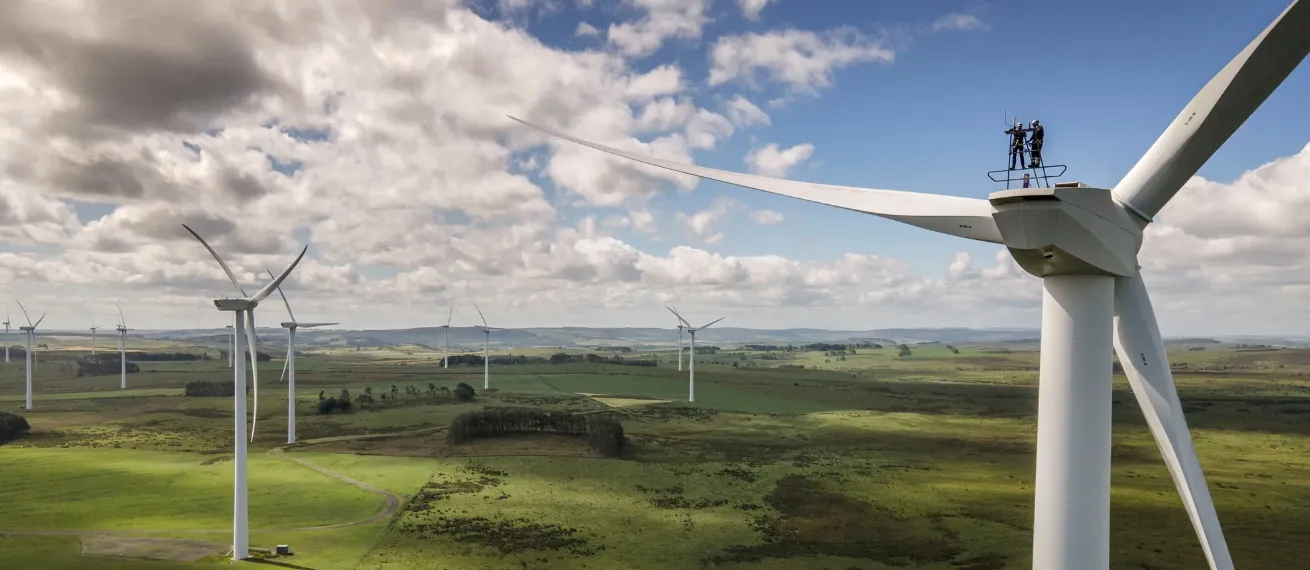 Between sky, steel, and the people who make the energy transition possible – New perspectives for DEUTSCHE WINDTECHNIK, illustrated with photographs by DOMINIK OBERTREIS