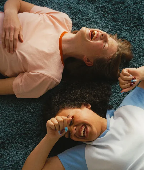 Marija Mihailova photographs new o.b. campaign for Kenvue – produced by Zauberberg Productions in Vilnius