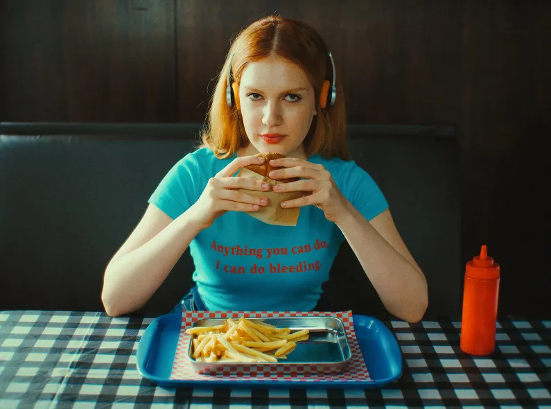 Marija Mihailova photographs new o.b. campaign for Kenvue – produced by Zauberberg Productions in Vilnius