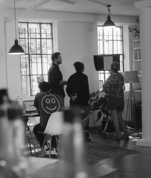 The Perfect Mess – Studio Hackenberg on Food Appeal, Breadcrumbs, Butter Smears and a Workflow That Delivers Overnight