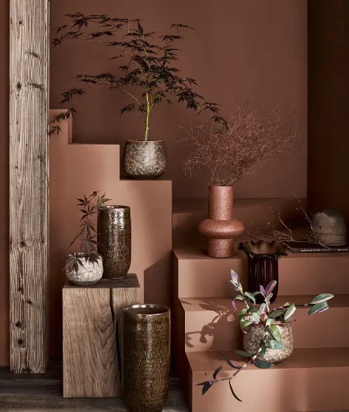 Warm Minimalism – Jeroen van der Spek photographed an interior story for Möbel Pfister; interior styling by Cleo Scheulderman.