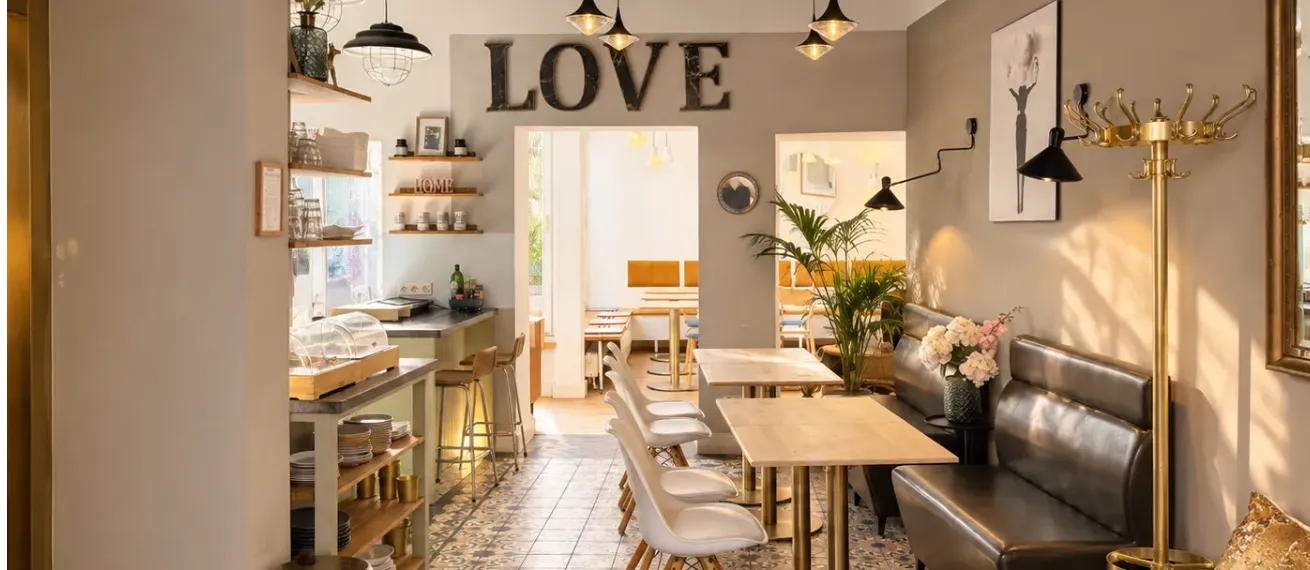 Maison Marsil Cologne - Creative Space, Hotel Bar and Fireplace Lounge for Meetings, Workshops and Creative Teams