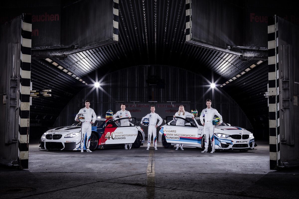 MO Management : Stefan Reeh für BMW auf der Rennstrecke von Navarra, BMW After Sales und MERCEDES mit Shanghai Berlin, Derek Henthorn fotografiert für 40 Jahre BMW Motorsport und bürosüd plus