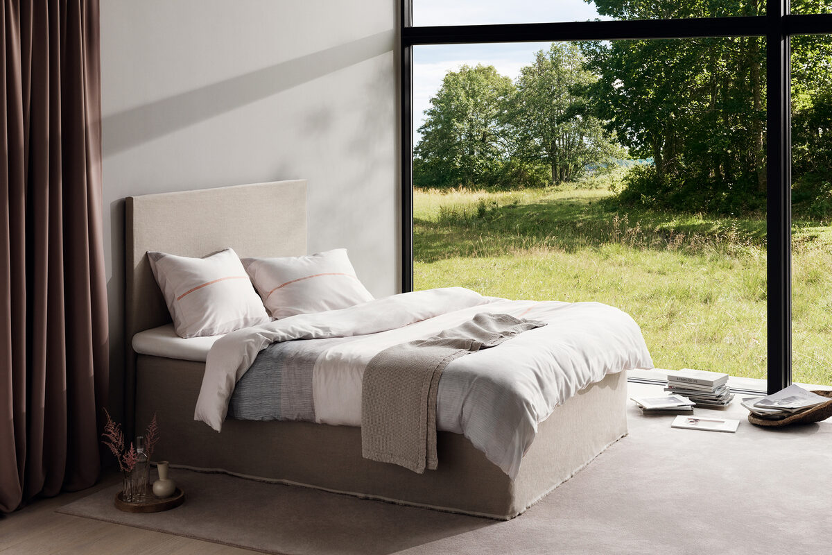 Sophisticated, urban & contemporary - MARC O'POLO Home bed linens, staged as light as a feather by Philip KARLBERG c/o AGENT MOLLY  CO