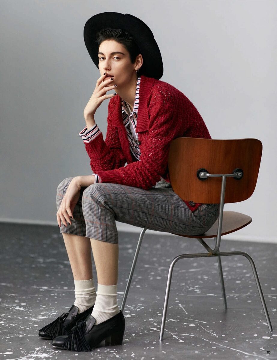Cooles Business Fashion-Editorial mit Model Sarah Boursin in der Deutsch VOGUE - Fotos Johan SANDBERG c/o LUNDLUND