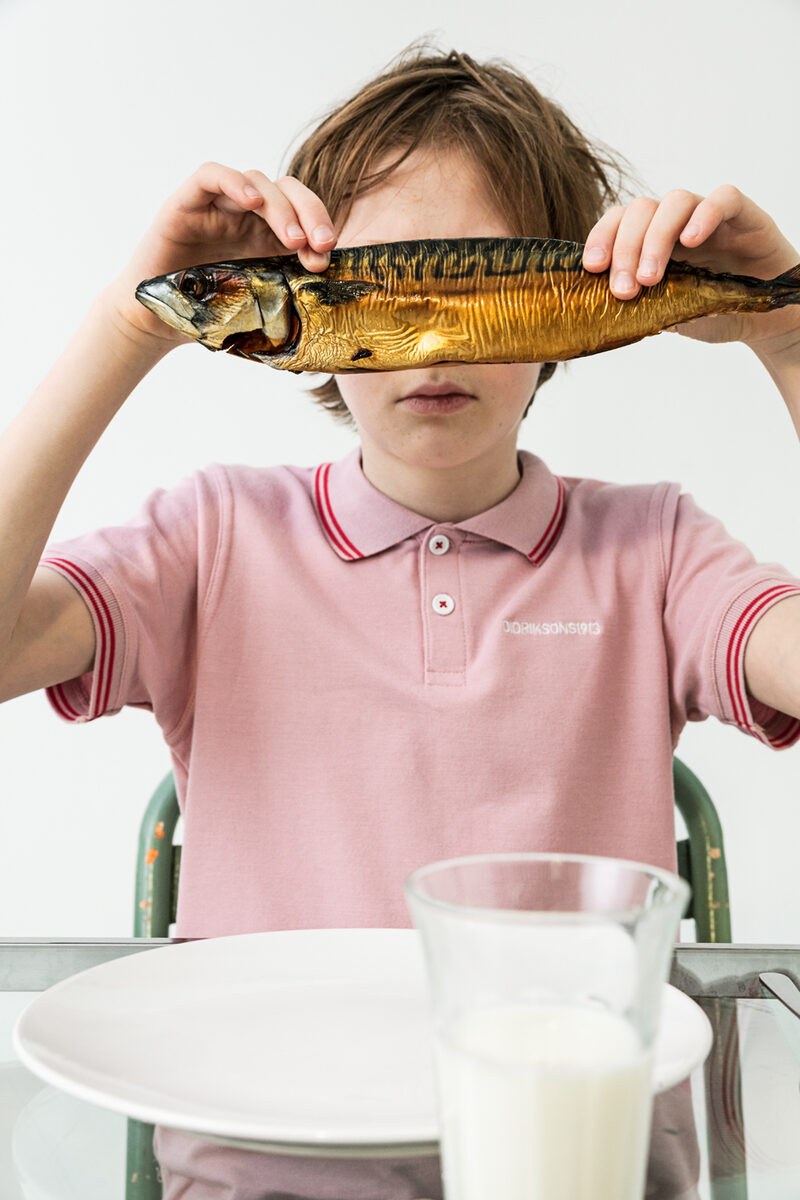 'Plat du Jour' - Kidswear Strecke im THE WAY WE PLAY Magazin, Fotos Hans ERICKSSON c/o AGENT MOLLY & CO