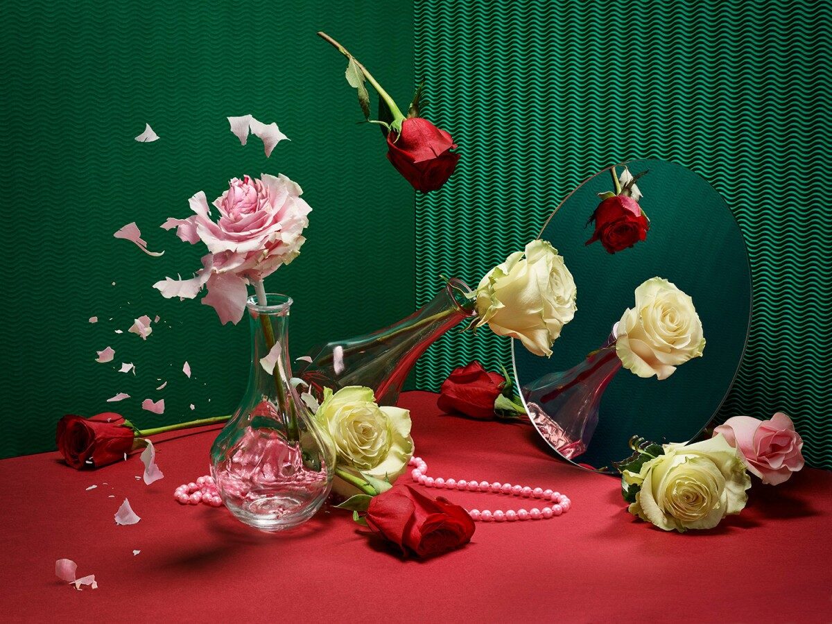 'Broken Heart' - a pretty short love story by Paloma Rincon c/o COMMON ERA with the help of liquid nitro and high-speed photography