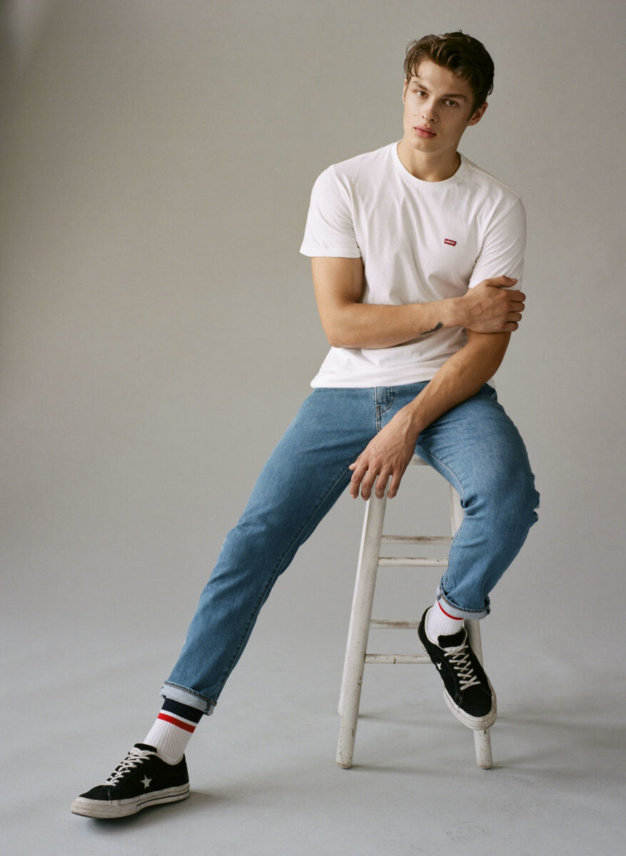 BASICS BERLIN : Beauty support for the FOSSIL jewelry collection, ICON MAG, BMW iNext commercial, BVG campaign, styling for Levi’s, Yourturn, DUPLO and Gillette commercials as well as best-ager model Anna von Rüden in THE KUNST MAG