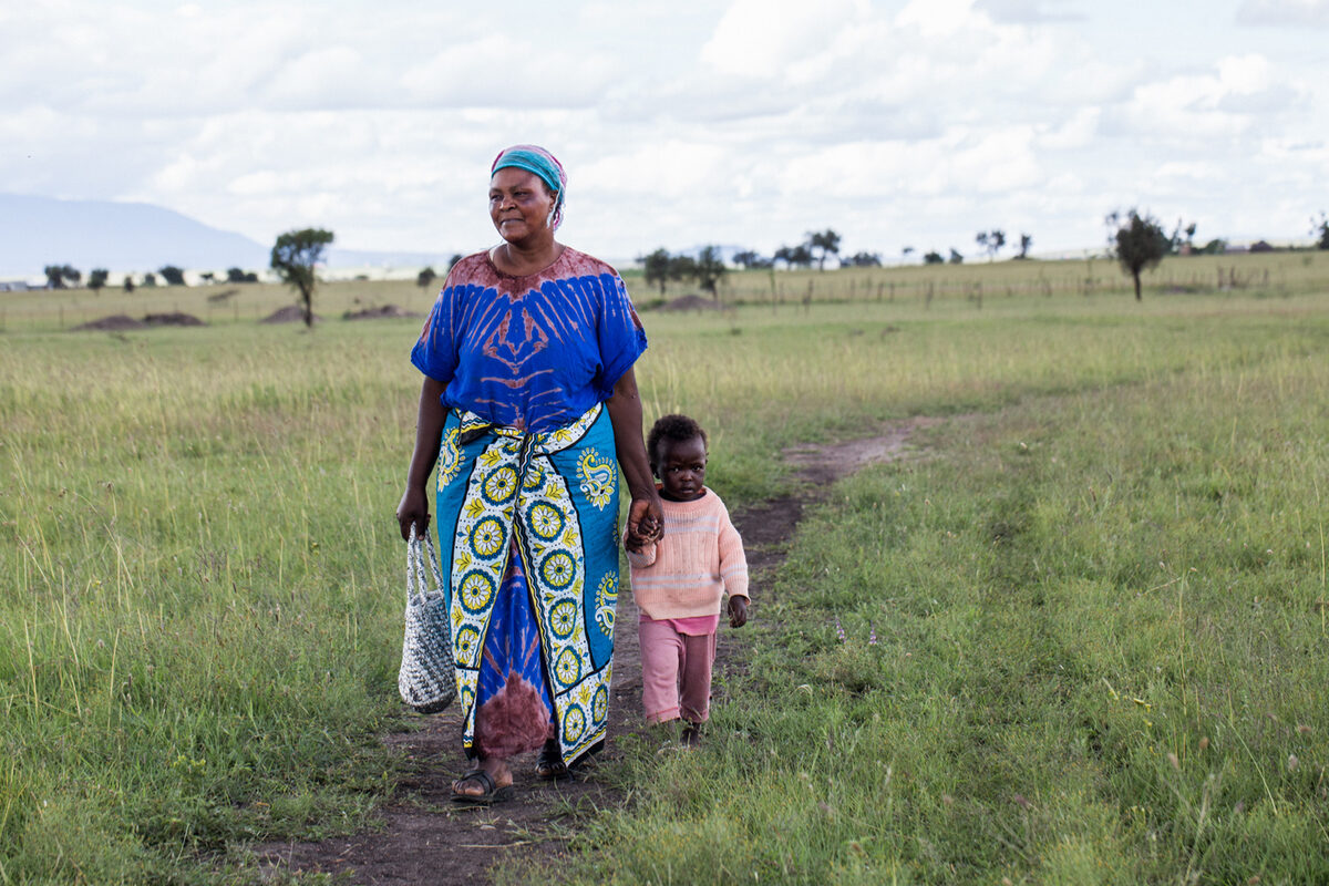 New motifs for charity organization 'Hand in Hand' in Kenya by photographer <b>Lena GRANEFELT c/o AGENT MOLLY &amp; CO</b>