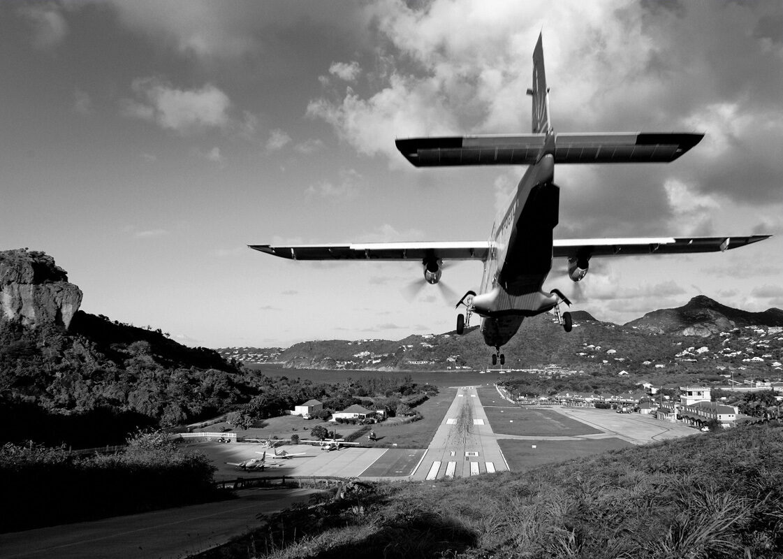 Ligne St. Barth celebrates endless summer - post production by <b>Retouched Studios</b>