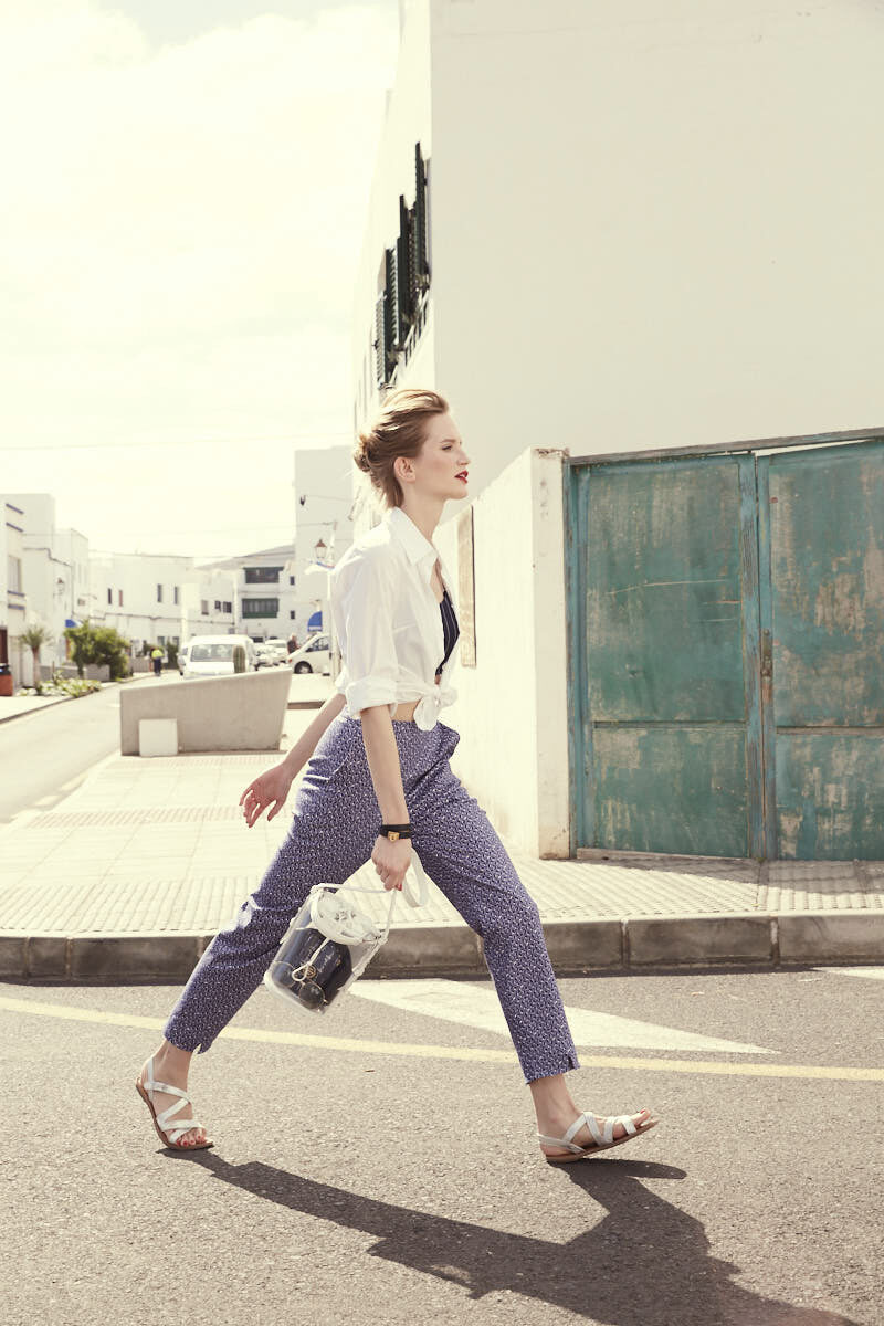 Nicole NEUMANN c/o HILLE PHOTOGRAPHERS photographs model Teodora Pejic for BURDA STYLE issue 04/2019 on the dream island of Lanzarote, Fashion Editor: Lauren DeYoung
