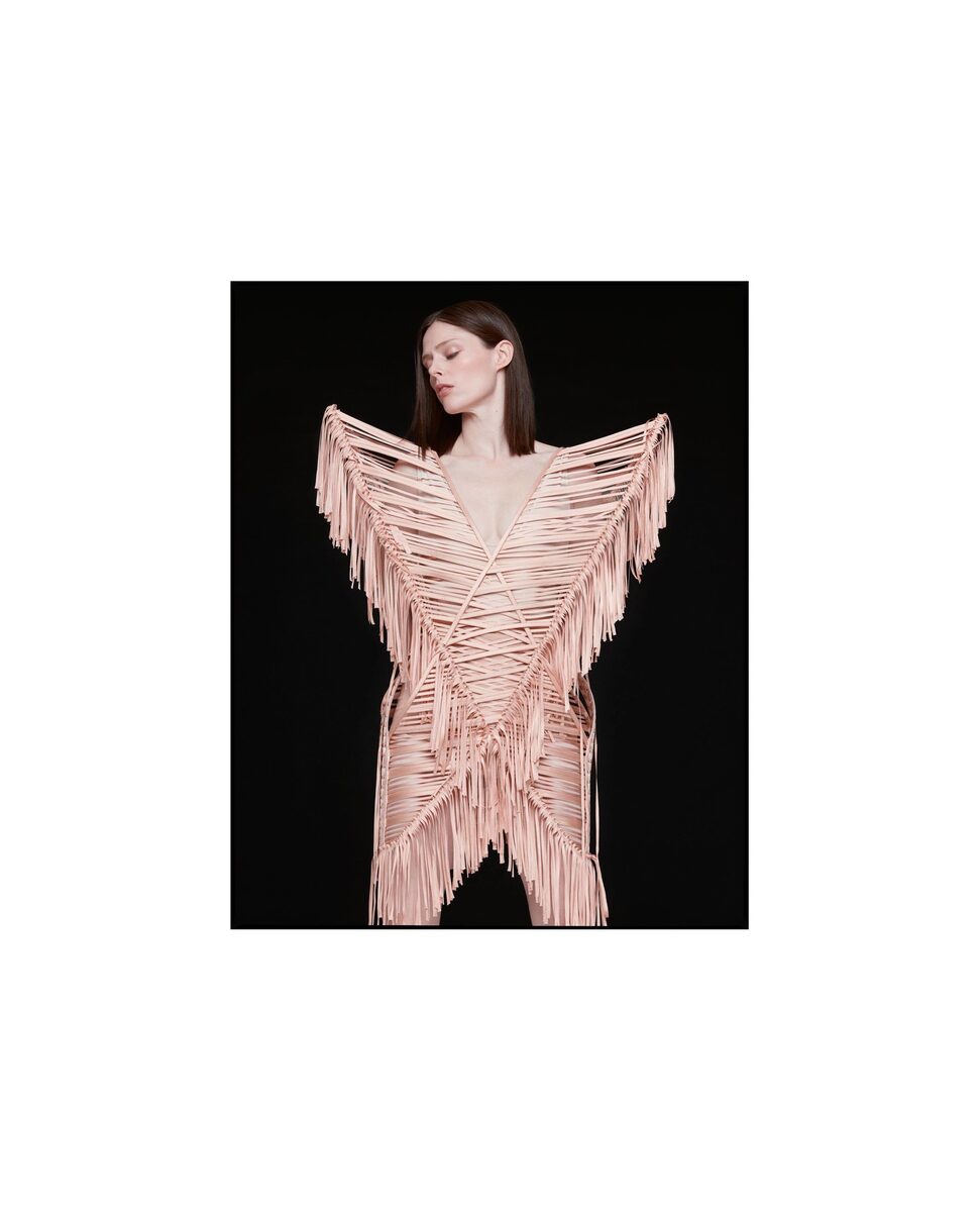 Model Coco Rocha in der Coverstrecke HARPER'S BAZAAR Ukraine und 'Honey I'm home' bzw. 'Now You See Me' für die VOGUE Portugal - Makeup Thomas LORENZ c/o les ARTISTS by Josef Stockinger