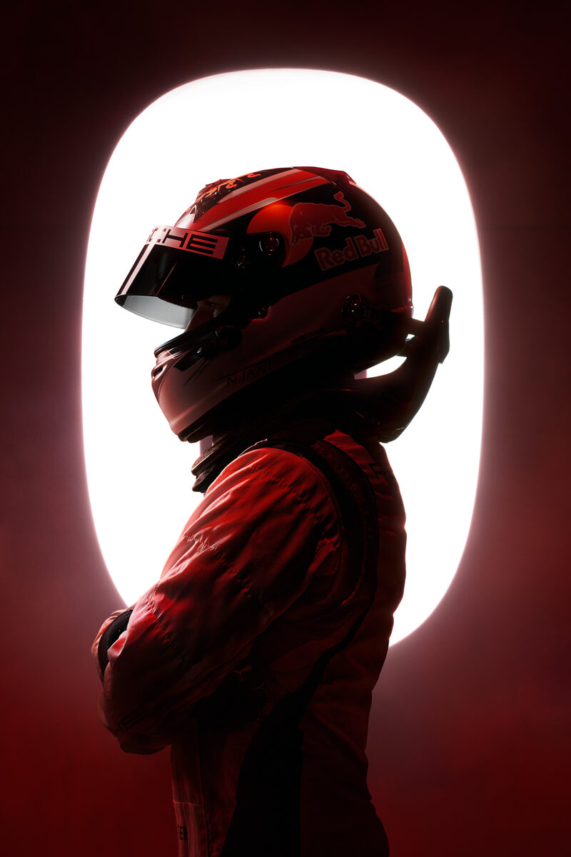 EMEIS DEUBEL : Start from zero – the Porsche Formula E launch campaign for Proximity and an image pool for Daimler Financial Services and EIGA Design