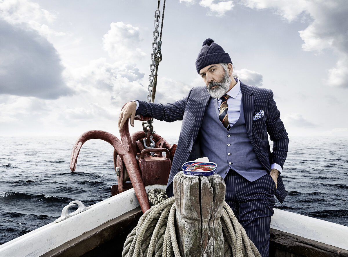 Stylische APPEL FEINKOST Kampagne mit Art Buying von SOLOMON I WINTER und Modefotografin Sina Götz c/o Klaus Stiegemeyer im Auftrag von Pahnke Markenmacherei