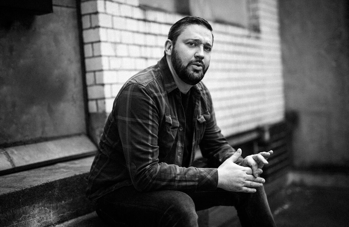 Fritz Kalkbrenner on Tour in 2020 - we have two portraits of the musician by Christoph Köstlin for you on GoSee, grooming: <b>Katharina HANDEL c/o BASICS.BERLIN</b>