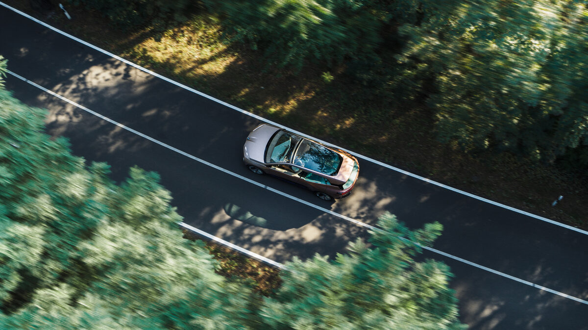 The BMW iNext SUV study on a visit in Berlin - we have the spread produced by <b>CLAAS CROPP Creative Productions</b> including making-of motifs for you on GoSee