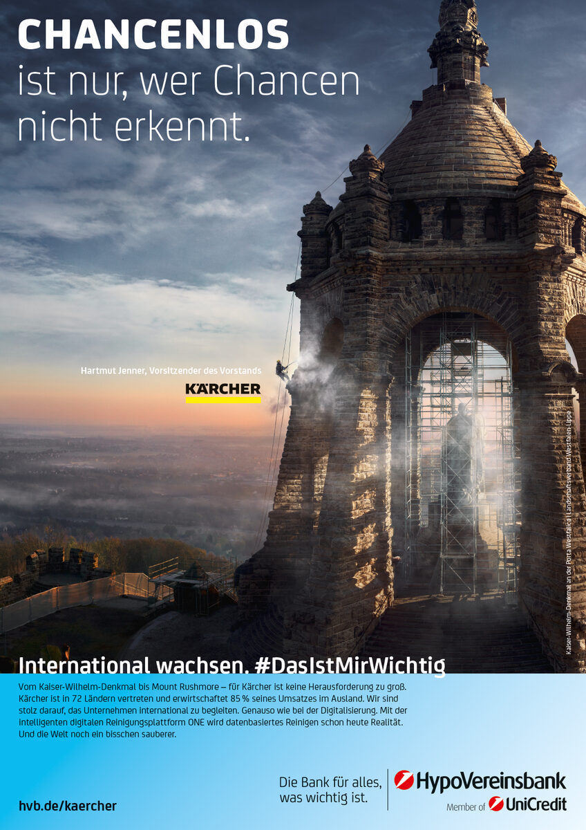 #It’sImportantToMe - <b>Peter RIGAUD c/o SHOTVIEW ARTISTS MANAGEMENT</b> photographed a motif for the KÄRCHER x HYPOVEREINSBANK campaign with Kärcher Chairman Hartmut Jenner in dizzying heights