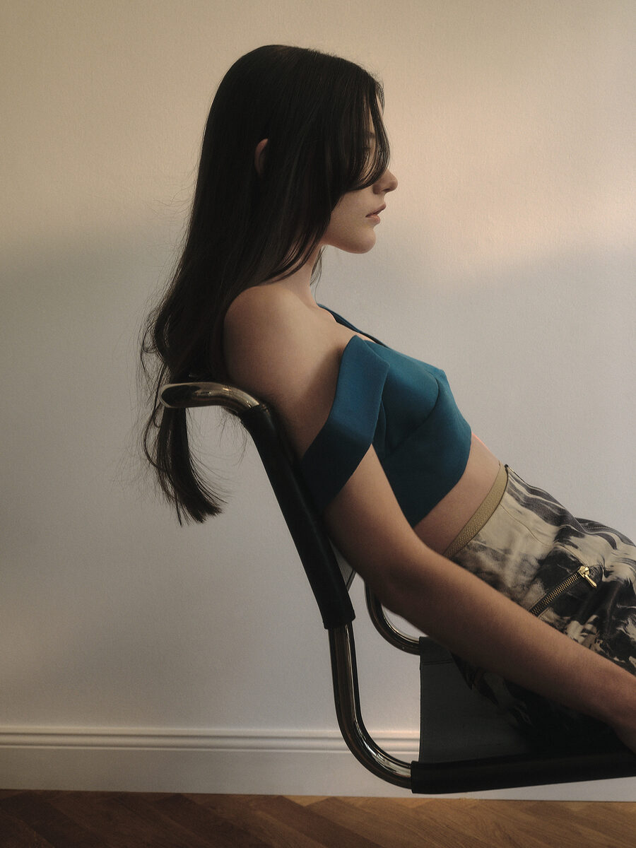 Marco TRUNZ c/o SONJA HEINTSCHEL - ab sofort ab Berlin ! Erste freie Strecke featuring Model Edda, fotografiert im eignen Studio, für Euch auf GoSee