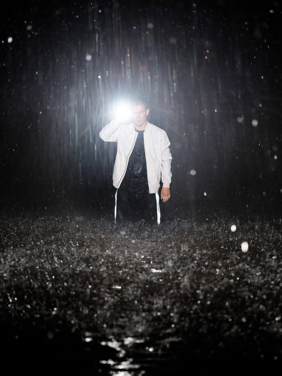 ‘The Abyss: House in the Woods’ – <b>PAWEL FABJANSKI</b> presents you his photographic work, created in cooperation with fantasy author Jakub Ćwiek, Storytel and Newonce Radio on GoSee