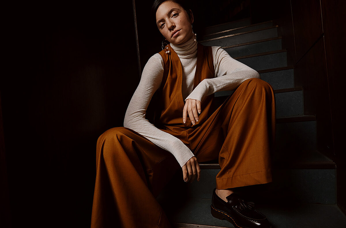 ‘Dans la Bibliothèque’ fashion editorial by Verena KNEMEYER c/o DOUBLE T