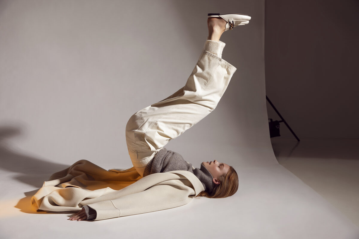SALIN Lookbook with strawberry-blond beauty Esther Lomb and in an elegant production by fashion photographer <b>UWE KOERNER</b>