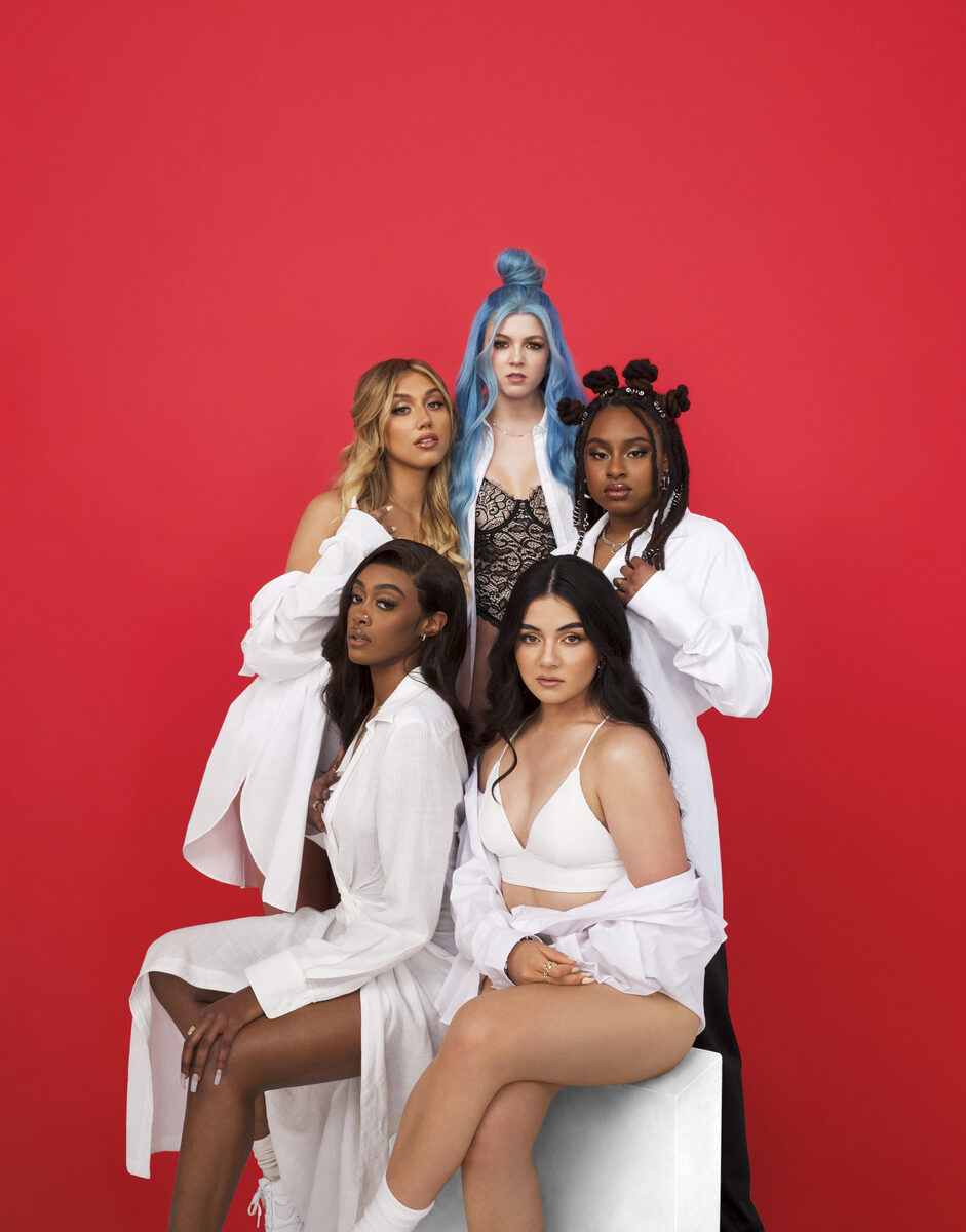 Meet <b>CITIZEN QUEEN</b> aka Kaedi Dalley, Hannah Mrozak, Cora Isabel, Nina Nelson and Kaylah Sharve – <b>TIGHTROPE PRODUCTION</b> produces cover artwork for the long-awaited debut of the up-and-coming all girls band for RCA Records