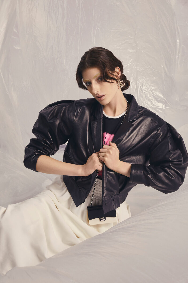 ‘It’s a Wrap’ - <b>SALLYHATESWING</b>&nbsp;photographs the fashion editorial for <b>GLAMOUR South Africa</b>