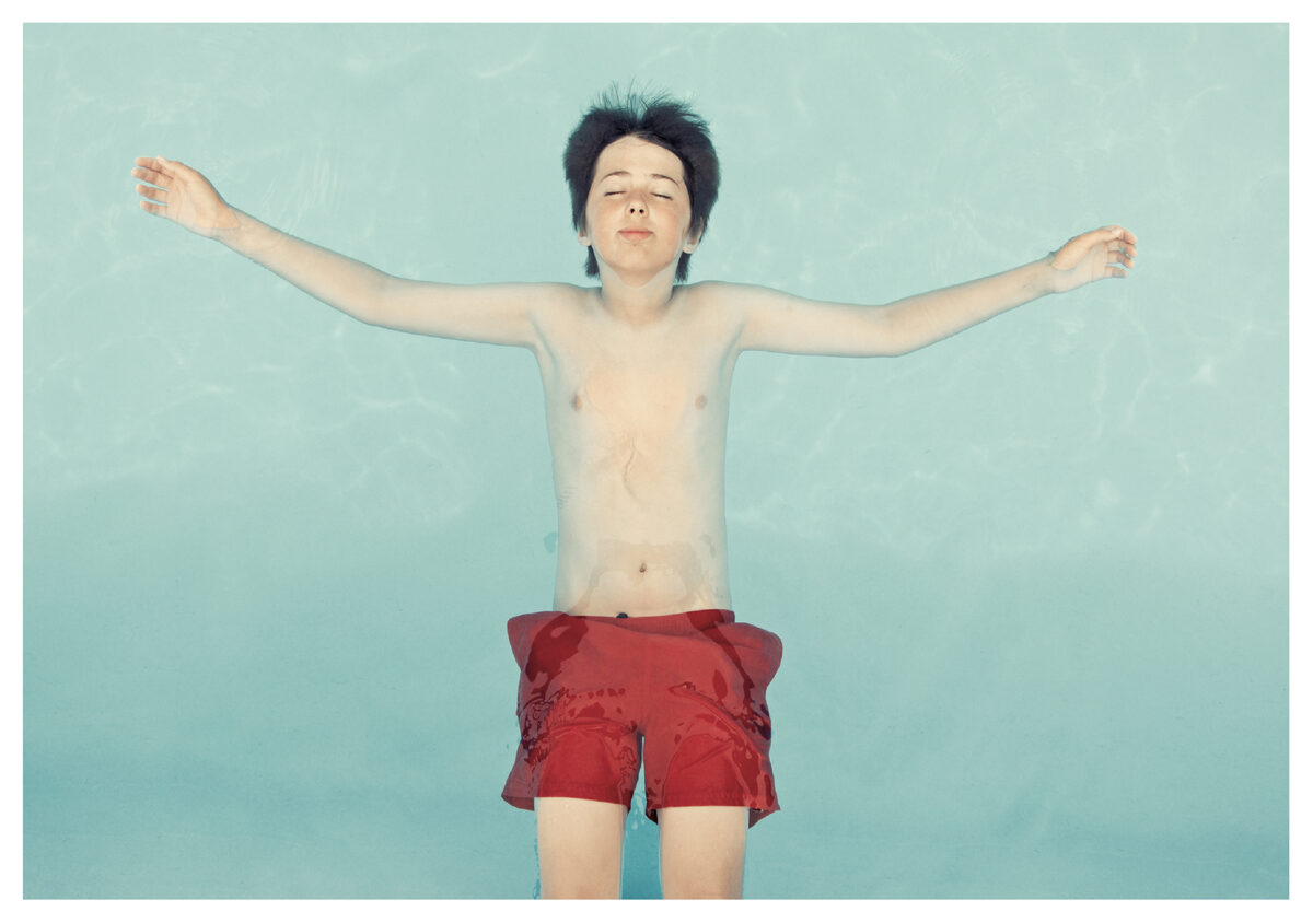 Vernissage ‘LIKE BIRDS’ in Hamburg and Berlin for the release of the namesake photo book at Hatje Cantz – photographer SVEN JACOBSEN looks forward to seeing you !