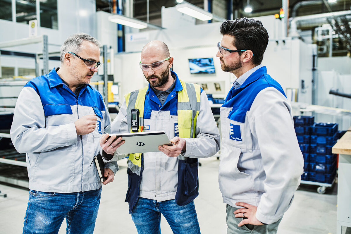 ‘Clean Mobility’ – <b>WOLFRAM SCHROLL</b> photographs the visual language for exhaust gas purification and acoustic system specialist <b>PUREM by Eberspächer</b> and the agency Brainfactory