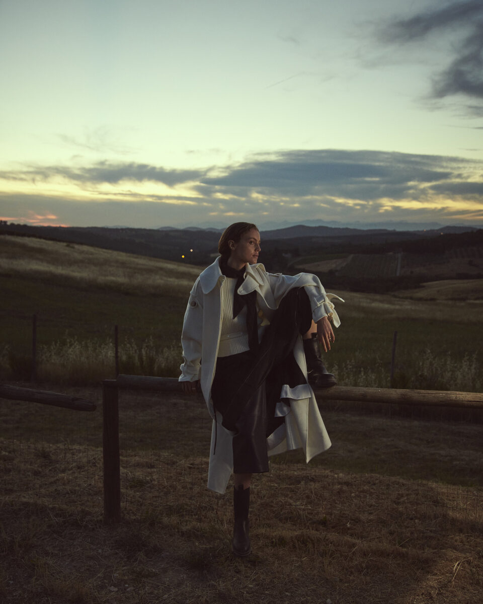 Model Maria Rosa&nbsp;in der September-Ausgabe der <b>ELLE Germany</b> - Fotos <b>ANDREAS ORTNER, </b>Styling Pia Leonie Knoll, Hair and Makeup Gianluca Mandelli