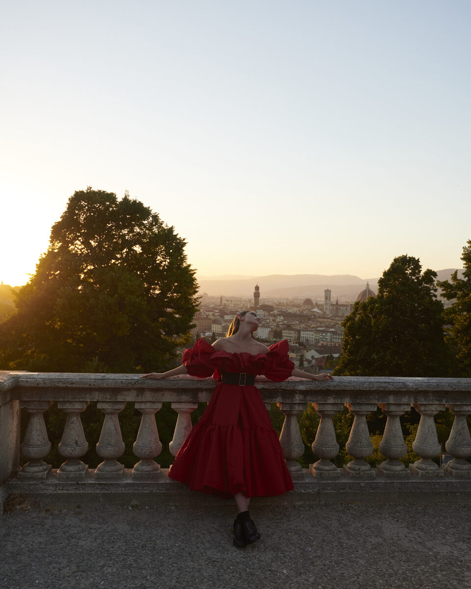 Fashion trend RED – fashion photographer <b>ANDREAS ORTNER</b> and Fashion Director of ELLE Germany Pia Leonie Knoll stage the color red for the<b> ELLE Germany </b>September issue 2021