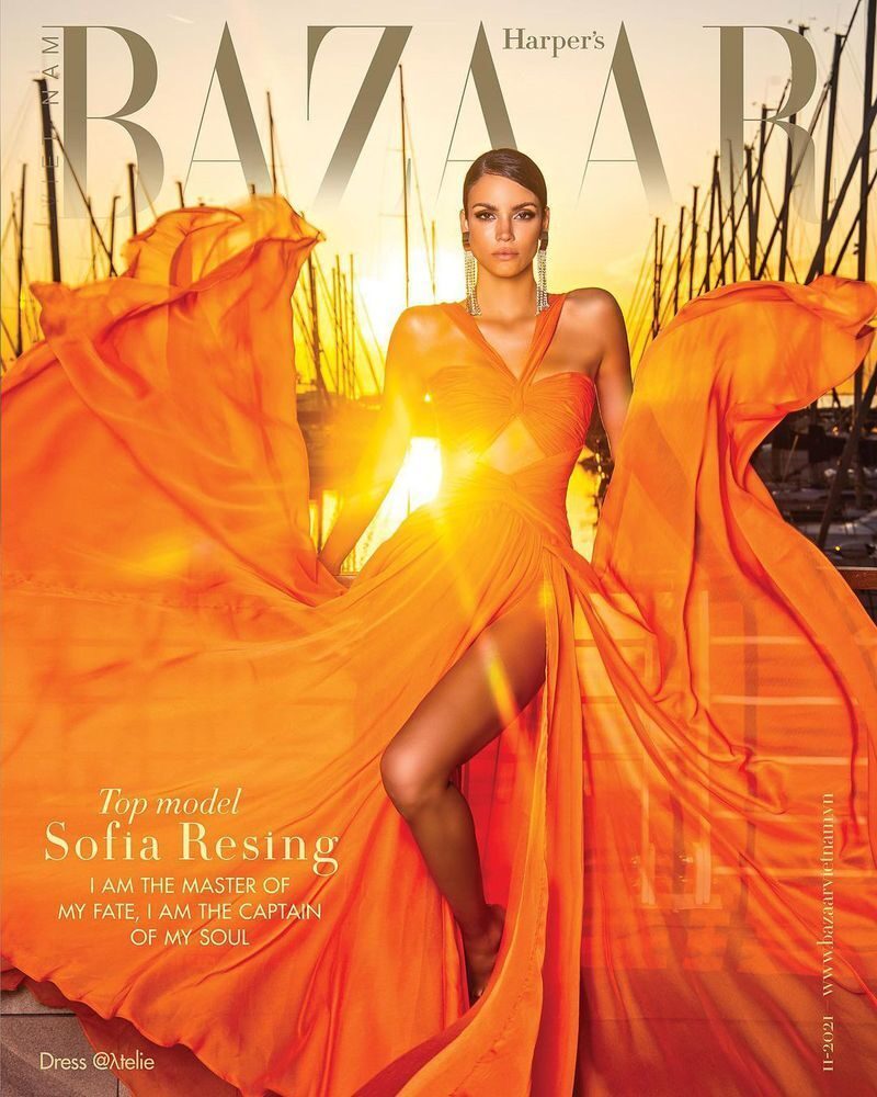 The master of her fate ... Top model <b>Sofia RESING C/O LOUISA MODELS</b> with a cover spread and an interview in <b>HARPER’S BAZAAR Vietnam</b>