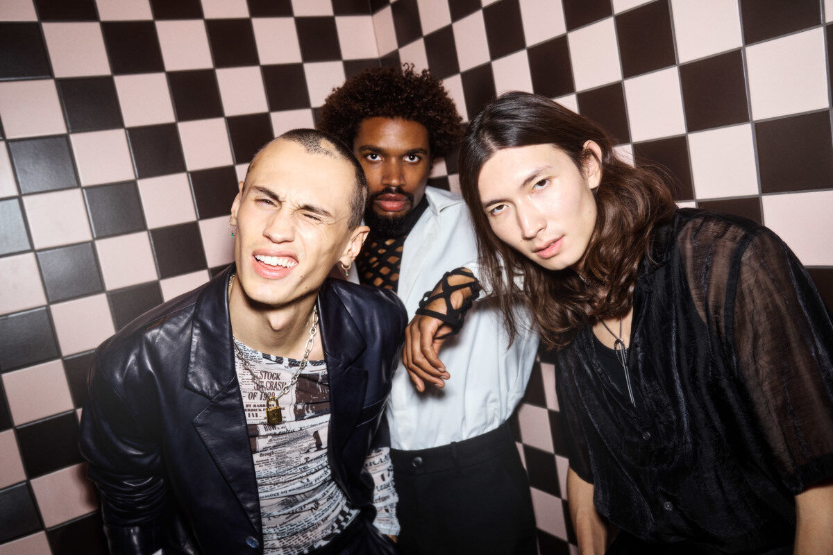 Tom van Schelven c/o Making Pictures fotografiert mit Fashion Editor Angelo Mitakos für <b>PERONI und die GQ UK</b> im Standard Hotel London - Retouch by <b>RETOUCHED STUDIOS</b>