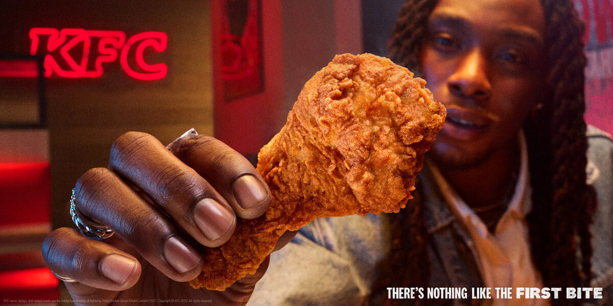 ‘There’s nothing like the FIRST BITE’ is the claim of Kentucky Fried Chicken aka <b>KFC </b>– photographed for the agency Mother London by <b>Alex TELFER c/o SEVERIN WENDELER</b>
