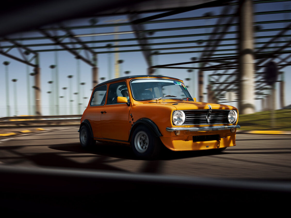 NEW at GoSee.NEWS : <b>GYBOW </b>– Image-based Lighting for Real Objects, Los Angeles / Germany; <b>a revolutionary LED rig system paints natural lighting</b> and reflections from 360° HDRI environments onto cars