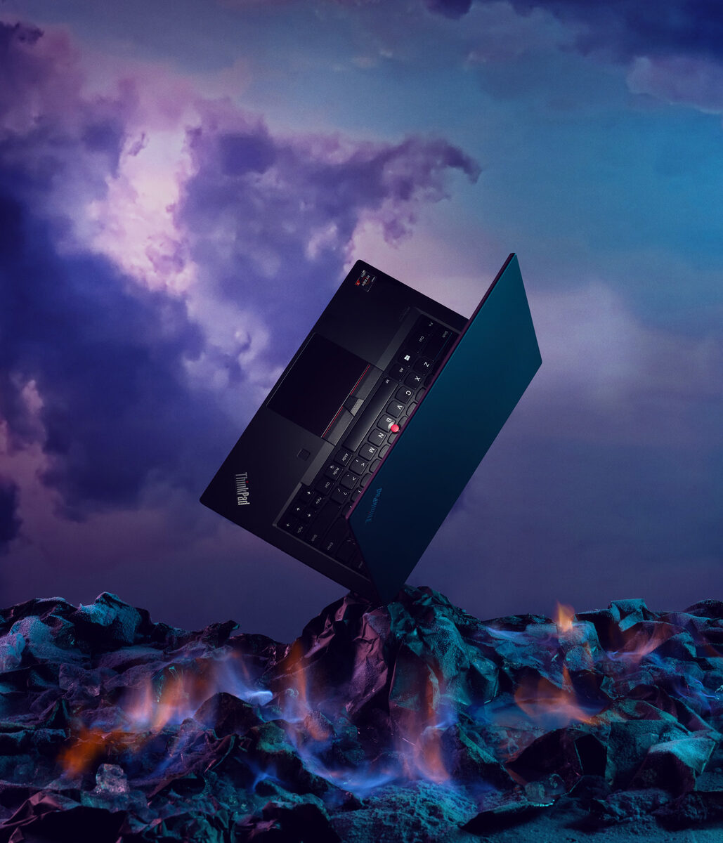 Landscapes from another world … – <b>Maciek MILOCH c/o&nbsp;STILLSTARS</b> photographs for <b>LENOVO x LABEL Magazine</b>