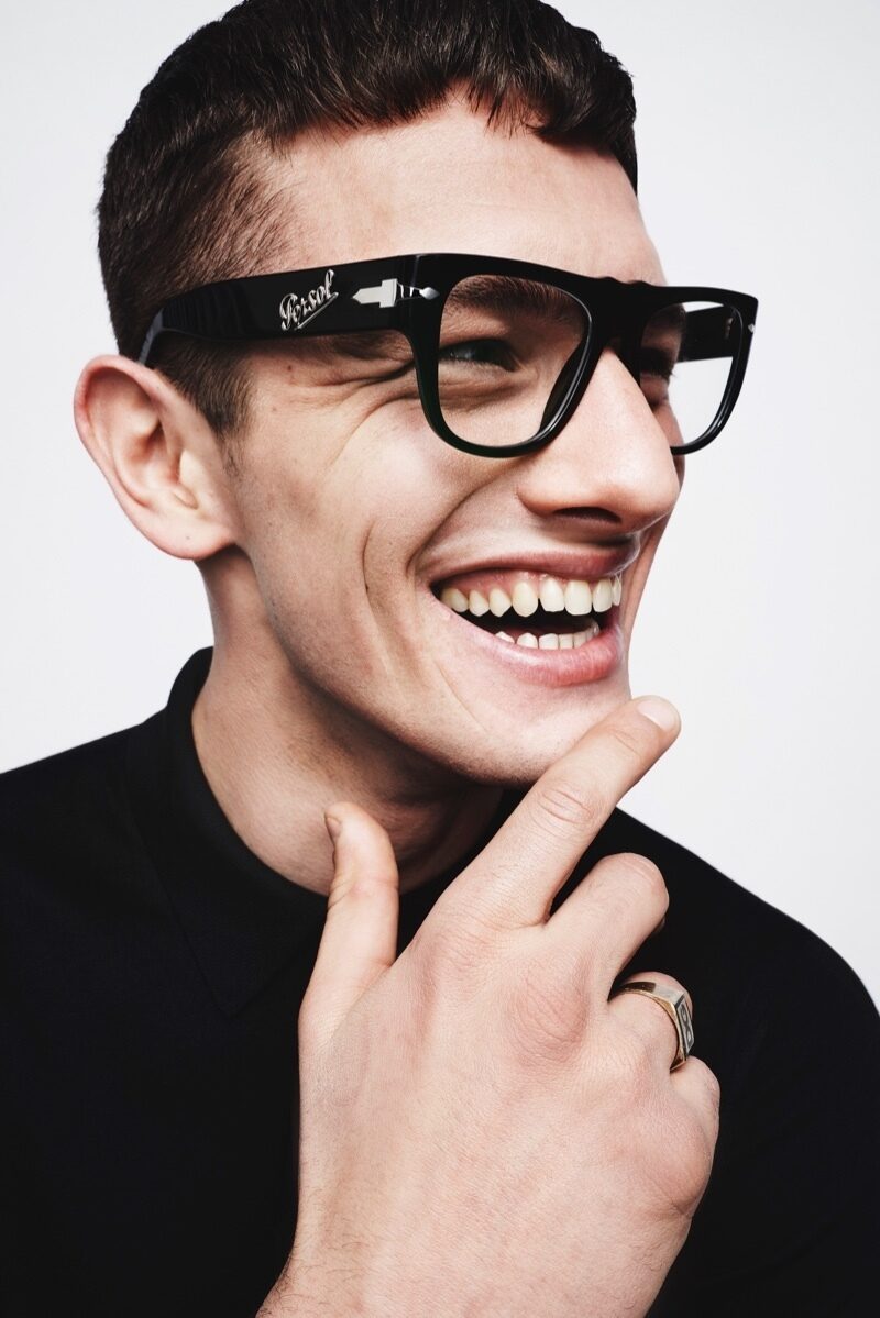 <b>PERSOL x&nbsp;DOLCE &amp; GABBANA </b>on air - appearing in the lead role of the eyewear campaign is the smart <b>Tommaso BELLINI c/o LOUISA MODELS</b>