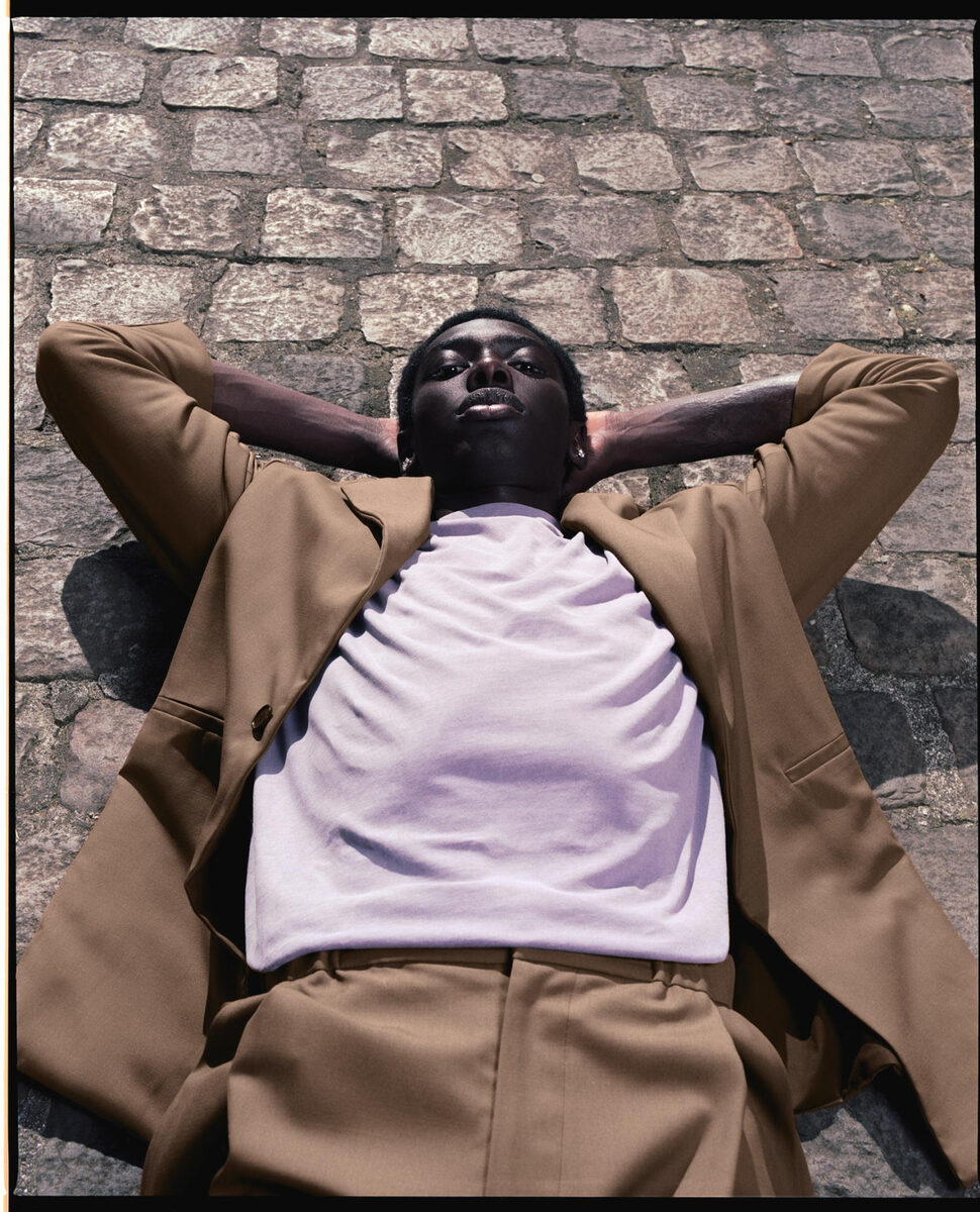 AWED – the outfit for a new attitude towards life with photos by KAPTURING c/o BIRGIT STÖVER ARTISTS
