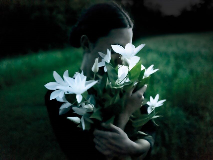 <b>BILDHALLE ZURICH </b>kicks off the season with <b>CIG HARVEY ‘Eat Flowers’ </b>and a reading by the photographer from her successful book ‘Blue Violet’ (Phaidon)