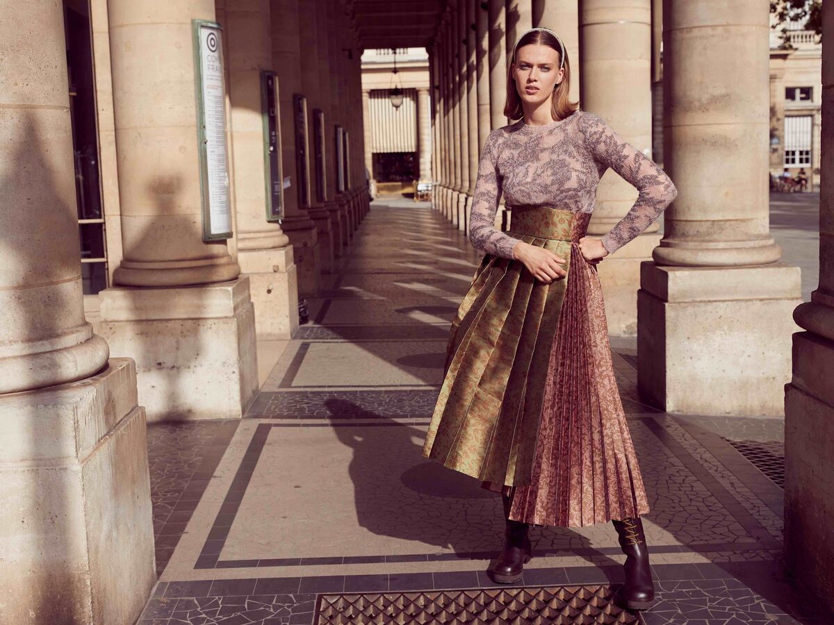 Roger WEBER c/o SONJA HEINTSCHEL photographs model Tess Hellfeuer for FACES magazine in Paris